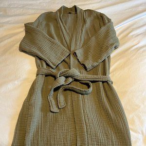 Parachute Cloud Cotton Robe in Color: Surplus